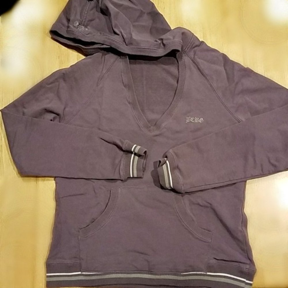 BCBG purple‎ hooded pullover sweatshirt Large Jrs
